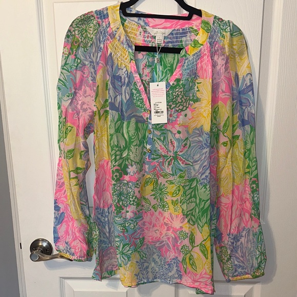 🆕 Elsa Top 🆕 - Picture 6 of 6